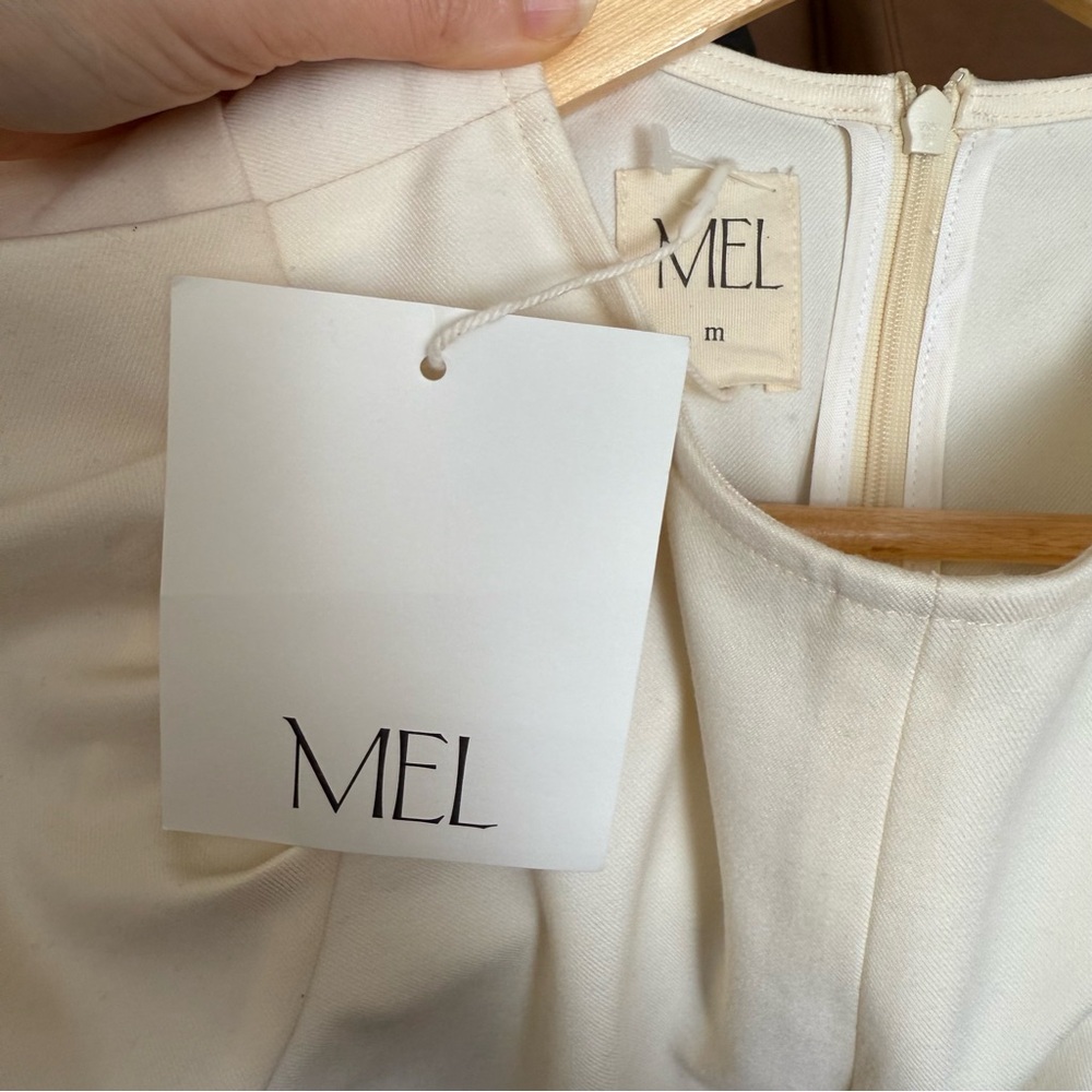 MEL Ivory Classic Dress - Picture 3 of 13